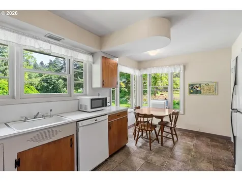 7225 SW 83rd Avenue Portland OR 97223