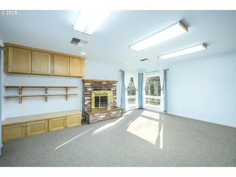 1736 NE Hembree Street Mcminnville OR 97128