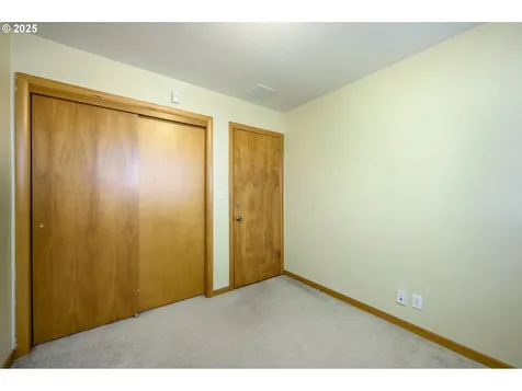 1736 NE Hembree Street Mcminnville OR 97128