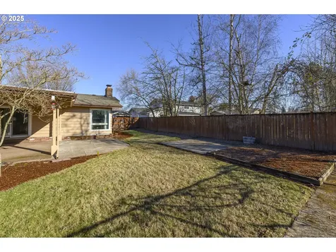 1736 NE Hembree Street Mcminnville OR 97128