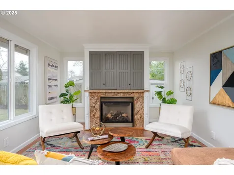 1916 NE 13th Avenue Hillsboro OR 97124