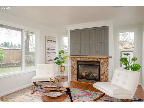 1916 NE 13th Avenue Hillsboro OR 97124
