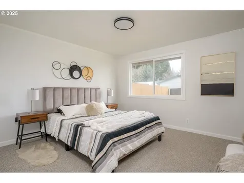 1916 NE 13th Avenue Hillsboro OR 97124
