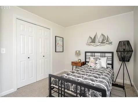1916 NE 13th Avenue Hillsboro OR 97124