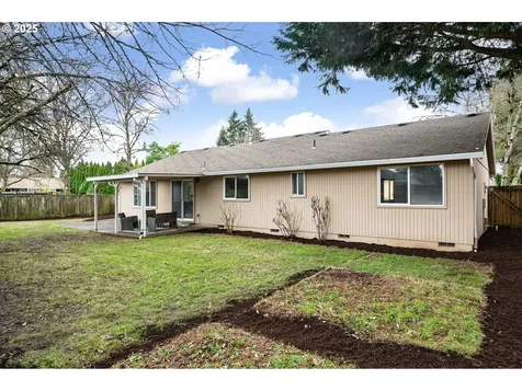 1916 NE 13th Avenue Hillsboro OR 97124