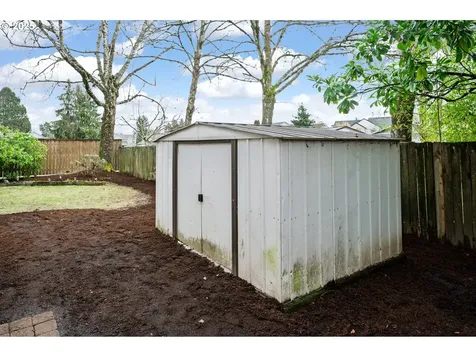 1916 NE 13th Avenue Hillsboro OR 97124