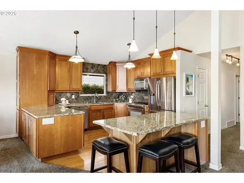 1658 Fircrest Drive Lake Oswego OR 97034