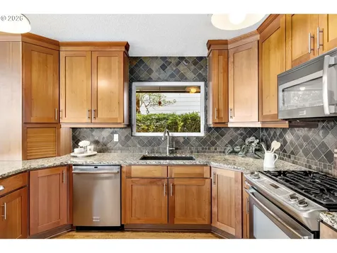 1658 Fircrest Drive Lake Oswego OR 97034