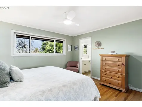 1658 Fircrest Drive Lake Oswego OR 97034