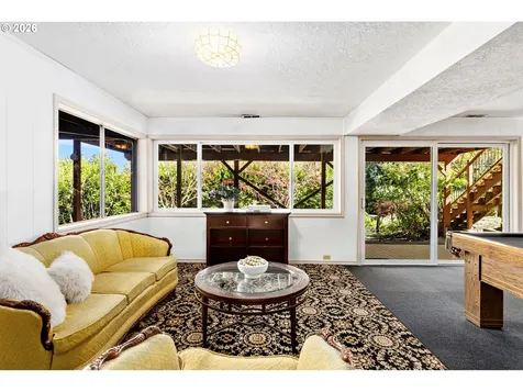 1658 Fircrest Drive Lake Oswego OR 97034