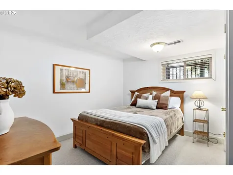 1658 Fircrest Drive Lake Oswego OR 97034