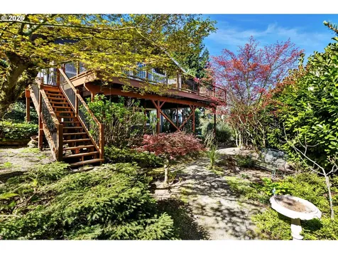 1658 Fircrest Drive Lake Oswego OR 97034