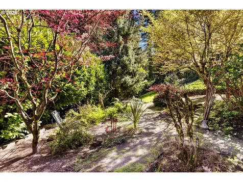 1658 Fircrest Drive Lake Oswego OR 97034