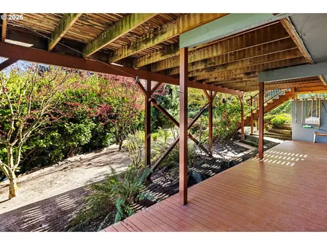 1658 Fircrest Drive Lake Oswego OR 97034