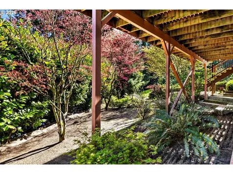 1658 Fircrest Drive Lake Oswego OR 97034