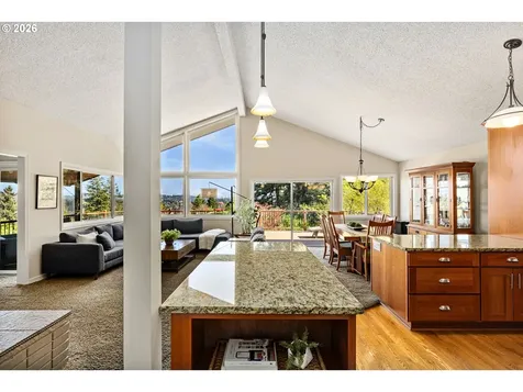 1658 Fircrest Drive Lake Oswego OR 97034