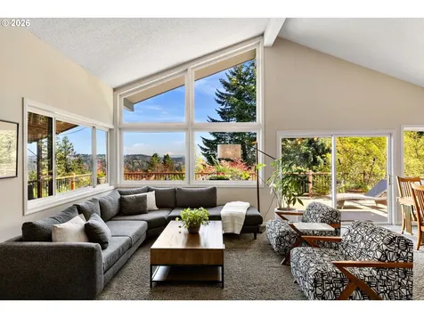 1658 Fircrest Drive Lake Oswego OR 97034