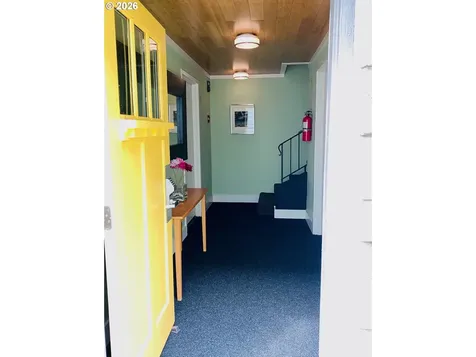 5715 NE Sacramento Street Portland OR 97213