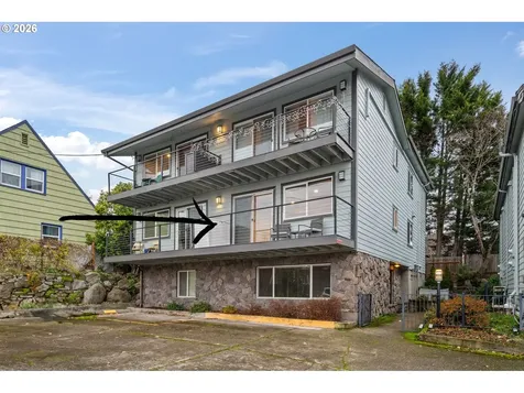 5715 NE Sacramento Street Portland OR 97213