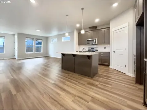 7127 S Ridge Way Ridgefield WA 98642