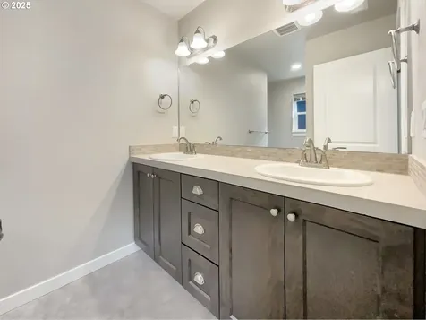 7127 S Ridge Way Ridgefield WA 98642