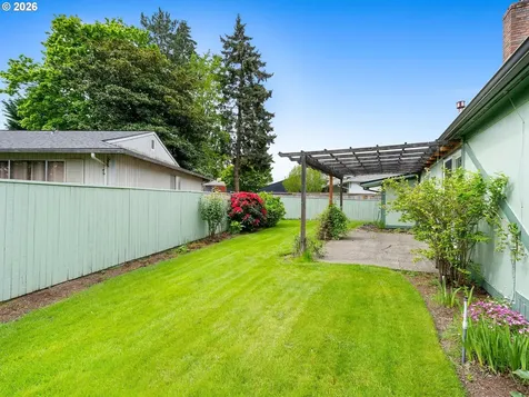 17920 NW Tillamook Drive Portland OR 97229
