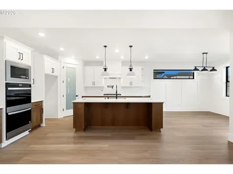 806 NW 173rd Circle Ridgefield WA 98642
