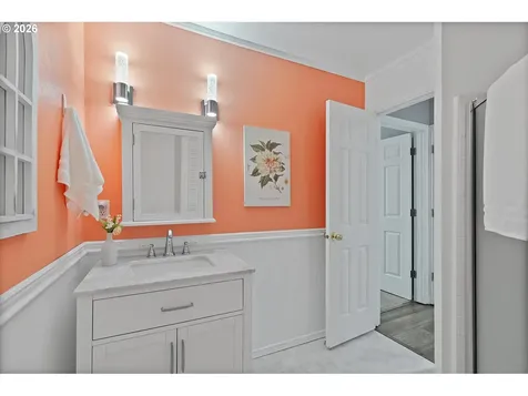1164 NE 14th Place Canby OR 97013