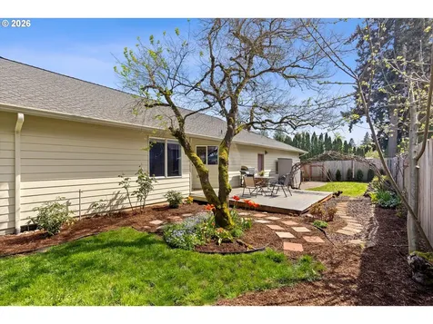 1164 NE 14th Place Canby OR 97013