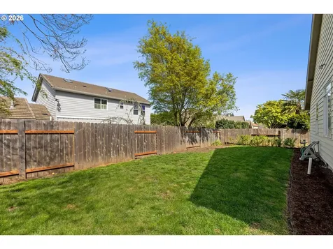 1164 NE 14th Place Canby OR 97013