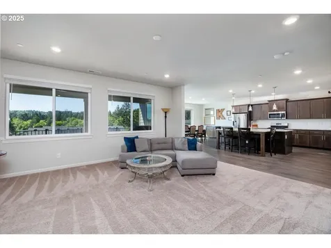 15556 SE Flavel Street Portland OR 97236