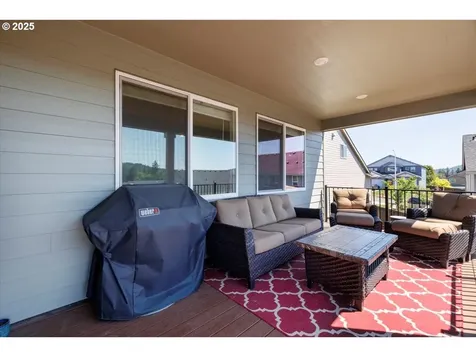 15556 SE Flavel Street Portland OR 97236