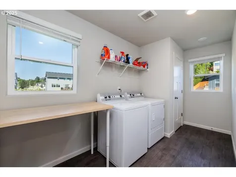 15556 SE Flavel Street Portland OR 97236