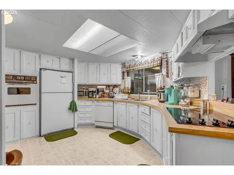 16567 NW Dairy Creek Road North Plains OR 97133
