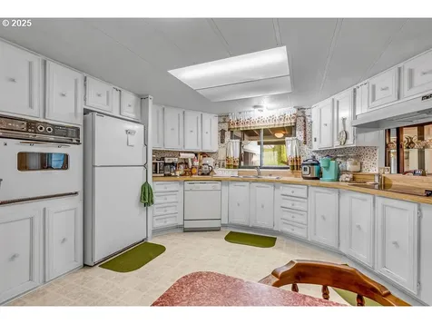 16567 NW Dairy Creek Road North Plains OR 97133