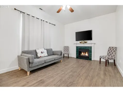 1612 Bonnie Lane Forest Grove OR 97116