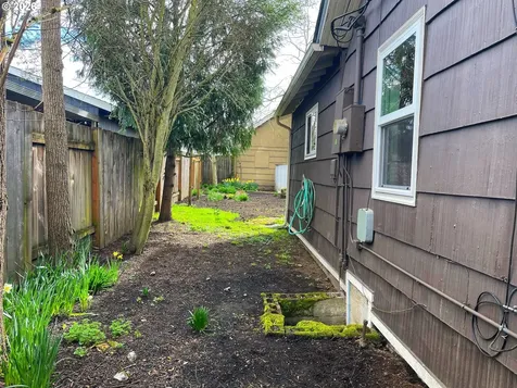 2712 N Farragut Street Portland OR 97217