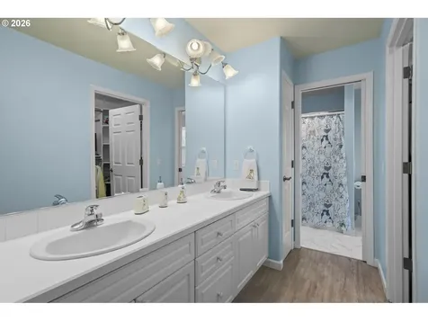 1820 N Laurelwood Loop Canby OR 97013