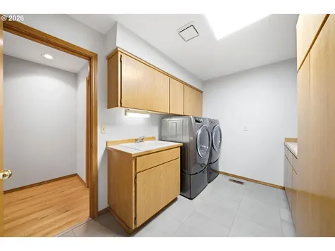 2647 SW Sylvania Terrace Portland OR 97219