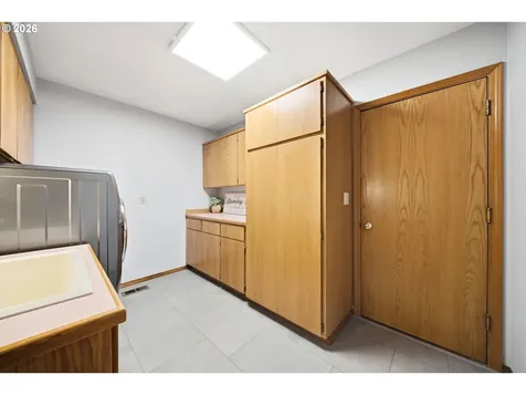 2647 SW Sylvania Terrace Portland OR 97219