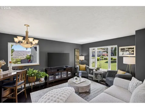 2111 View Court The Dalles OR 97058