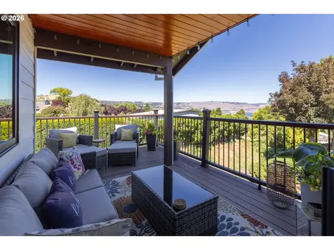 2111 View Court The Dalles OR 97058