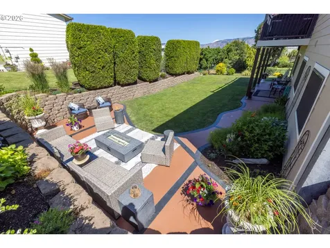 2111 View Court The Dalles OR 97058