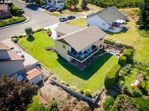 2111 View Court The Dalles OR 97058