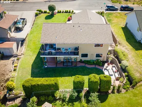 2111 View Court The Dalles OR 97058