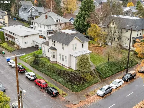 1705 SE Morrison Street Portland OR 97214