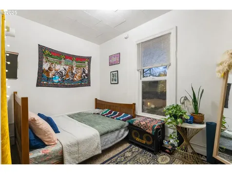 1705 SE Morrison Street Portland OR 97214