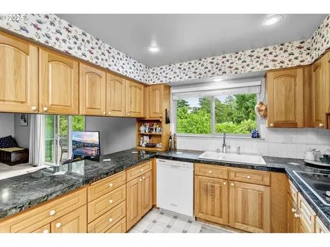1114 NE 137th Avenue Portland OR 97230
