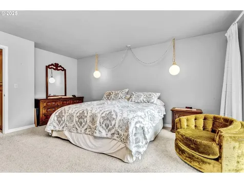 1114 NE 137th Avenue Portland OR 97230