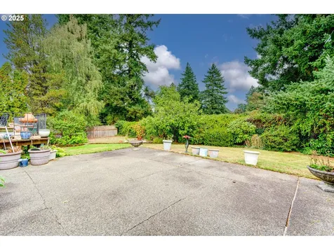1114 NE 137th Avenue Portland OR 97230